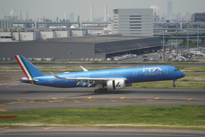 date：2026-05-14;
location：Tokyo Haneda Intl Airport - RJTT;
airline：ITA Airways - ITY;
registration：EI-IFF;
aircraft：A350-900