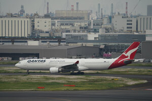 date：2026-05-15;
location：Tokyo Haneda Intl Airport - RJTT;
airline：Qantas - QFA;
registration：VH-QPE;
aircraft：A330-300