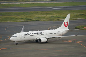 date：2026-05-15;
location：Tokyo Haneda Intl Airport - RJTT;
airline：Japan Airlines - JAL;
registration：JA317J;
aircraft：B737-800