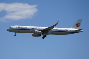 date：2026-05-28;
location：Beijing Capital Intl Airport - ZBAA;
airline：Air China - CCA;
registration：B-8595;
aircraft：A321-200