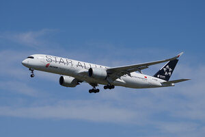 date：2026-05-28;
location：Beijing Capital Intl Airport - ZBAA;
airline：Air China - CCA;
registration：B-308M;
aircraft：A350-900;
remark：Star Alliance Livery