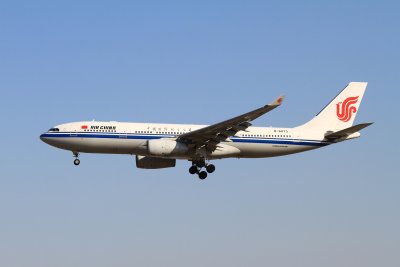 date：2010-02-03location：Beijing Capital Intl Airport - ZBAAairline：Air China - CCAregistration：B-6073aircraft：A330-200