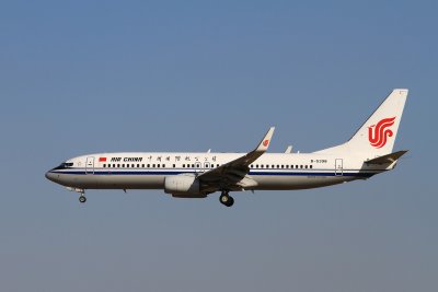 date：2010-02-03location：Beijing Capital Intl Airport - ZBAAairline：Air China - CCAregistration：B-5398aircraft：B737-800