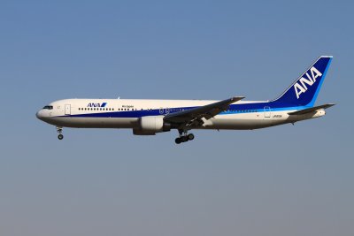 date：2010-02-03location：Beijing Capital Intl Airport - ZBAAairline：All Nippon Airways - ANAregistration：JA615Aaircraft：B767-300ER