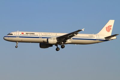 date：2010-02-03location：Beijing Capital Intl Airport - ZBAAairline：Air China - CCAregistration：B-6603aircraft：A321-200