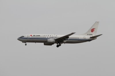 date：2010-02-10location：Beijing Capital Intl Airport - ZBAAairline：Air China - CCAregistration：B-2649aircraft：B737-800