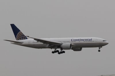 date：2010-02-10location：Beijing Capital Intl Airport - ZBAAairline：Continental Airlines - COAregistration：N77012aircraft：B777-200ER
