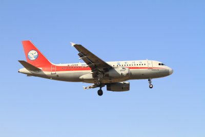 date：2010-02-19location：Beijing Capital Intl Airport - ZBAAairline：Sichuan Airlines - CSCregistration：B-2299aircraft：A319-100