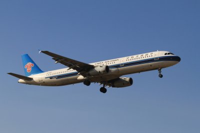 date：2010-02-19location：Beijing Capital Intl Airport - ZBAAairline：China Southern Airlines - CSNregistration：B-6307aircraft：A321-200