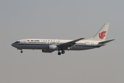 date：2010-02-19location：Beijing Capital Intl Airport - ZBAAairline：Air China - CCAregistration：B-5173aircraft：B737-800