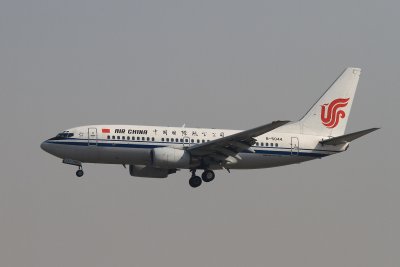 date：2010-02-19location：Beijing Capital Intl Airport - ZBAAairline：Air China - CCAregistration：B-5044aircraft：B737-700