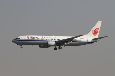 date：2010-02-19location：Beijing Capital Intl Airport - ZBAAairline：Air China - CCAregistration：B-5325aircraft：B737-800