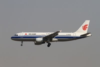 date：2010-02-19location：Beijing Capital Intl Airport - ZBAAairline：Air China - CCAregistration：B-6609aircraft：A320-200