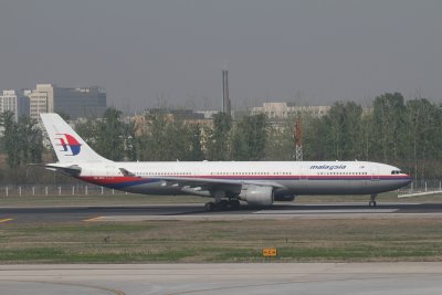 date：2010-05-01location：Beijing Capital Intl Airport - ZBAAairline：Malaysia Airlines - MASregistration：9M-MKEaircraft：A330-300