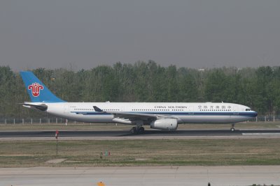 date：2010-05-01location：Beijing Capital Intl Airport - ZBAAairline：China Southern Airlines - CSNregistration：B-6502aircraft：A330-300