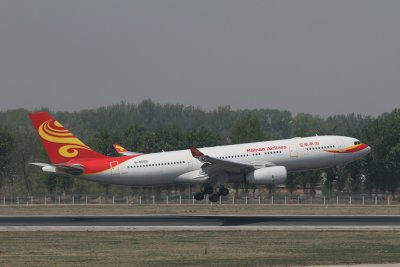 date：2010-05-01location：Beijing Capital Intl Airport - ZBAAairline：Hainan Airlines - CHHregistration：B-6089aircraft：A330-200