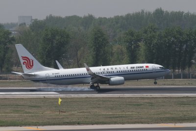 date：2010-05-01location：Beijing Capital Intl Airport - ZBAAairline：Air China - CCAregistration：B-5497aircraft：B737-800