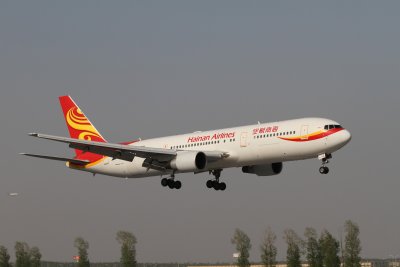 date：2010-05-01location：Beijing Capital Intl Airport - ZBAAairline：Hainan Airlines - CHHregistration：B-2492aircraft：B767-300ER